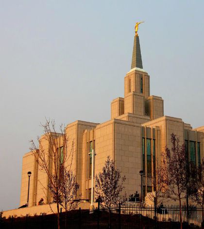 Image of the Calgary Temple